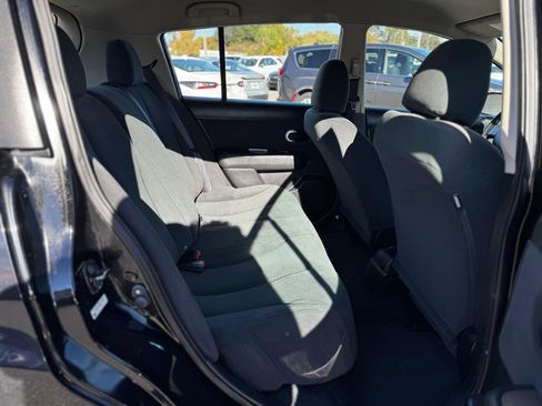 Used 2012 Nissan Versa 1.8 S image 10
