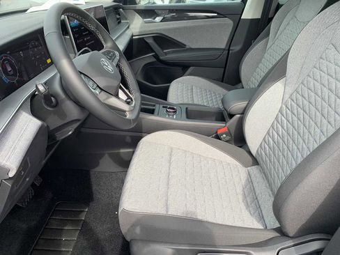 New 2026 Volkswagen Tiguan S image 6