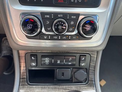 Used 2016 GMC Acadia SLT FWD image 21