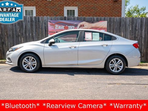 Used 2018 Chevrolet Cruze LT w/ Convenience Package image 10