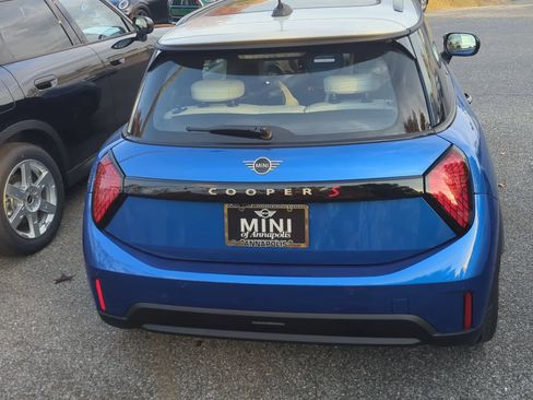 Used 2025 MINI Cooper S image 11