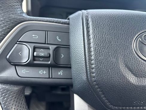 Used 2024 Toyota Tacoma SR5 RWD image 17