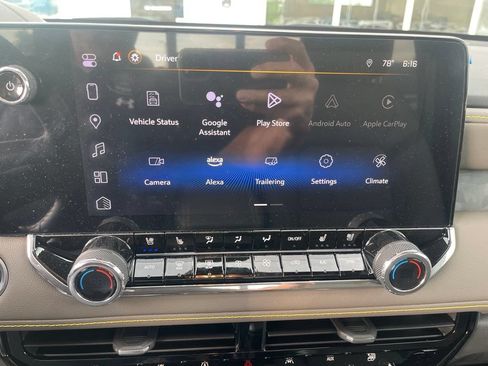 Used 2025 Chevrolet Colorado ZR2 AWD/4WD image 16