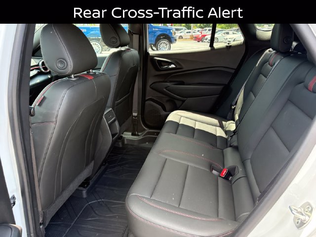Used 2025 Chevrolet Trax RS w/ Driver Confidence Package FWD image 26