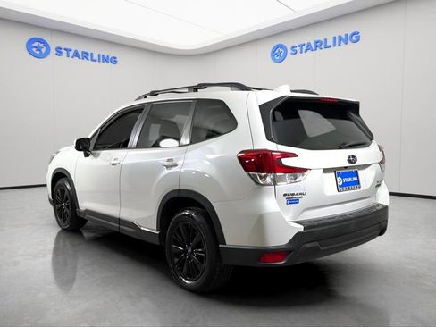 Used 2020 Subaru Forester Premium AWD/4WD image 5