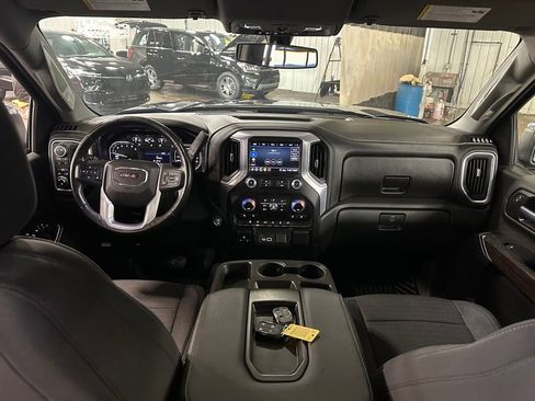Used 2020 GMC Sierra 1500 SLE w/ X31 Off-Road Package AWD/4WD image 25