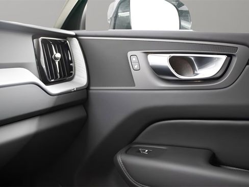 New 2025 Volvo XC60 T8 Plus w/ Protection Package Premier image 24