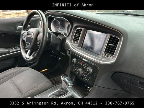 Used 2017 Dodge Charger R/T image 19