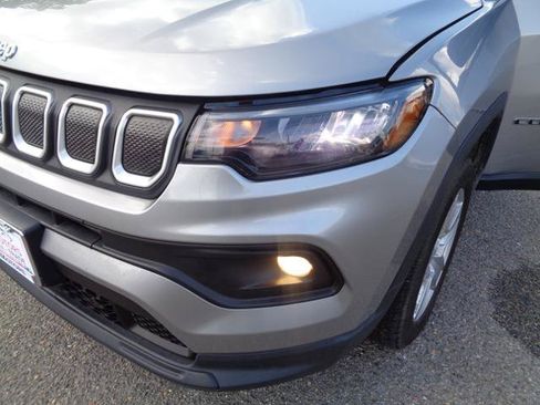 Used 2022 Jeep Compass Latitude w/ Convenience Group AWD/4WD image 30