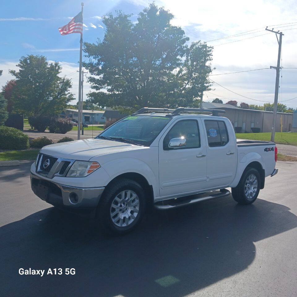 Used 2011 Nissan Frontier SL w/ Moonroof Pkg AWD/4WD image 1