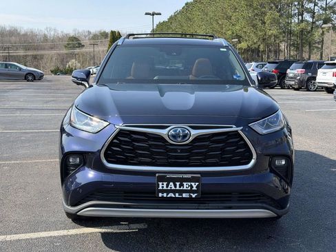Used 2023 Toyota Highlander Platinum image 24