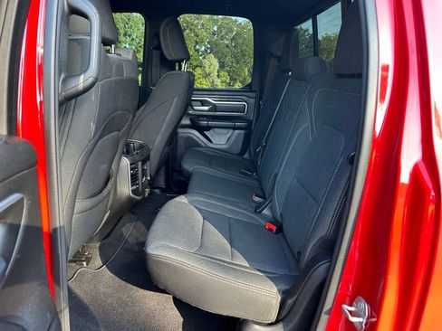 Used 2022 RAM 1500 Big Horn AWD/4WD image 14