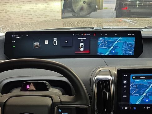 Used 2026 Ford Expedition Tremor AWD/4WD image 24