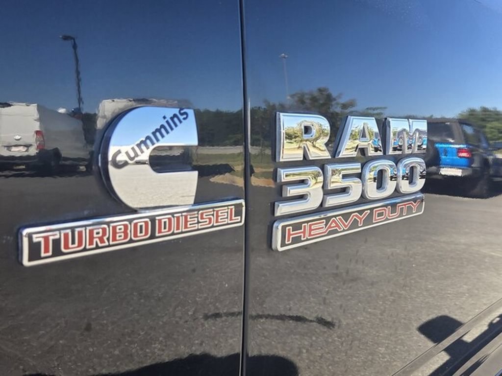 Used 2016 RAM 3500 Tradesman w/ Chrome Appearance Group RWD image 18