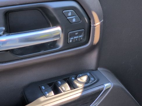 Used 2019 Chevrolet Silverado 1500 LTZ w/ LTZ Plus Package image 15