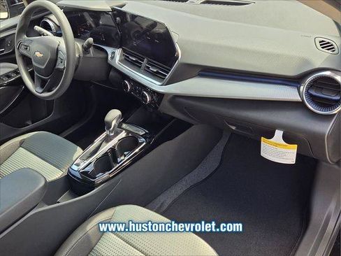 New 2026 Chevrolet Trax LT FWD image 18