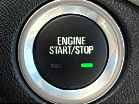 Used 2022 Chevrolet Equinox LT FWD image 4