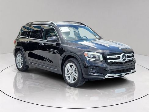 Used 2022 Mercedes-Benz GLB 250 image 3