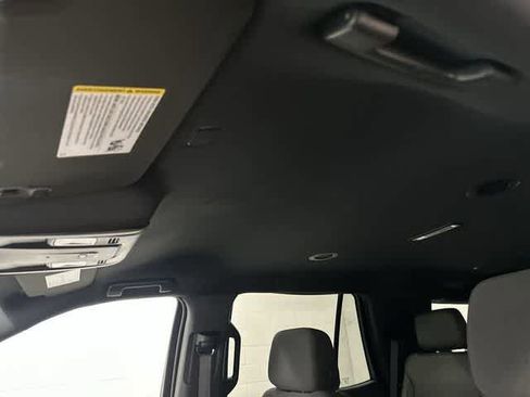 Used 2024 Chevrolet Tahoe 2WD w/ Remote Keyless Entry Package image 26