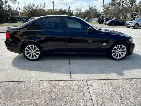 Used 2011 BMW 328i xDrive Sedan image 9