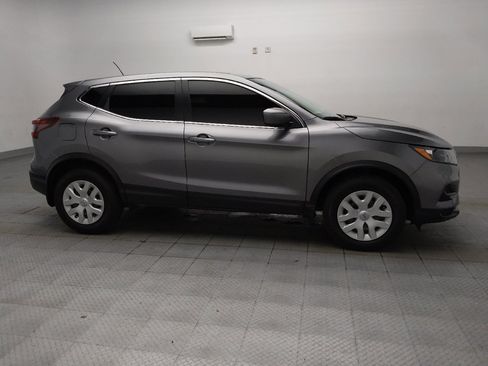 Used 2020 Nissan Rogue Sport S FWD image 11