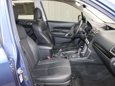 Used 2017 Subaru Forester 2.0XT Touring AWD/4WD image 22