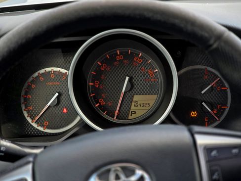 Used 2012 Toyota 4Runner SR5 w/ Premium Pkg AWD/4WD image 16
