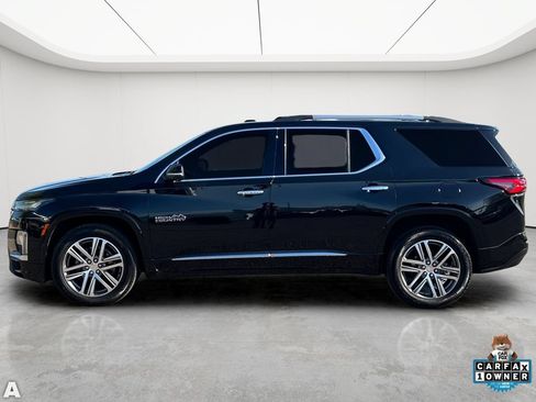 Used 2023 Chevrolet Traverse High Country w/ LPO, Floor Liner Package AWD/4WD image 3
