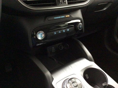 Used 2025 Ford Escape Platinum AWD/4WD image 13