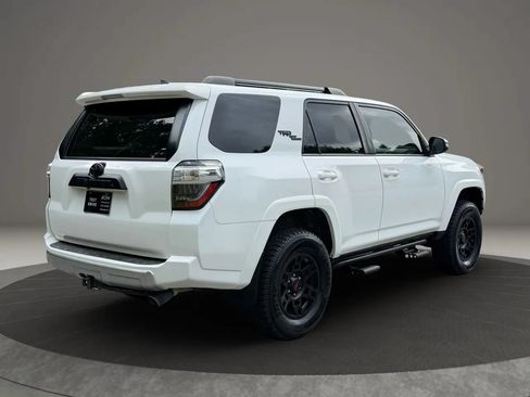 Used 2019 Toyota 4Runner TRD Off-Road Premium AWD/4WD image 4