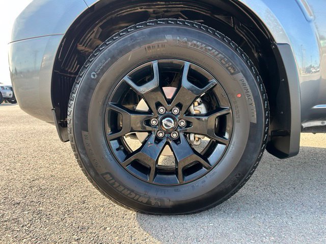 Used 2021 Nissan Frontier SV w/ Midnight Edition Floor Mats AWD/4WD image 11
