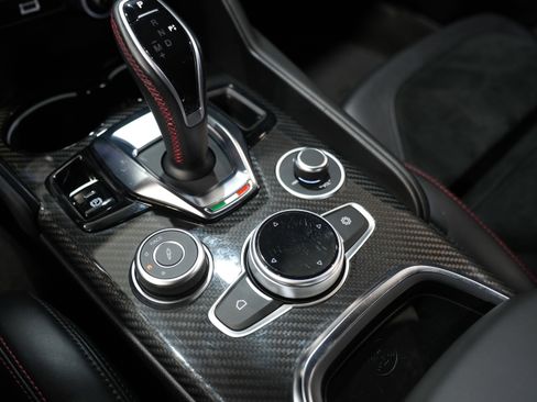 Used 2020 Alfa Romeo Giulia Quadrifoglio w/ Nero Edizione image 52