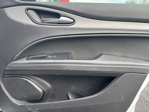 Used 2024 Alfa Romeo Stelvio Veloce image 63