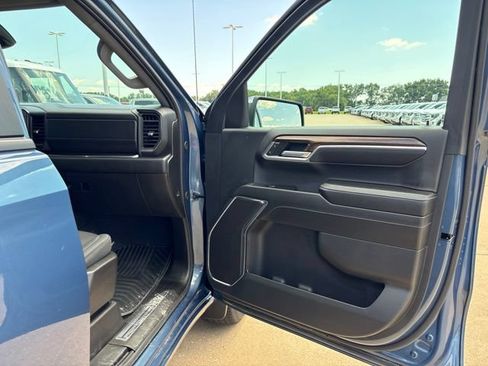 Used 2024 Chevrolet Silverado 1500 LT AWD/4WD image 39
