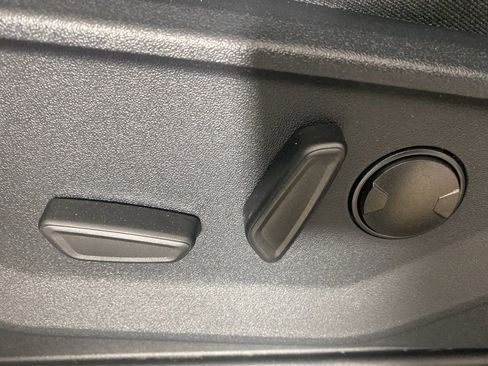 Used 2025 Ford F150 XLT w/ Equipment Group 302A MID image 17