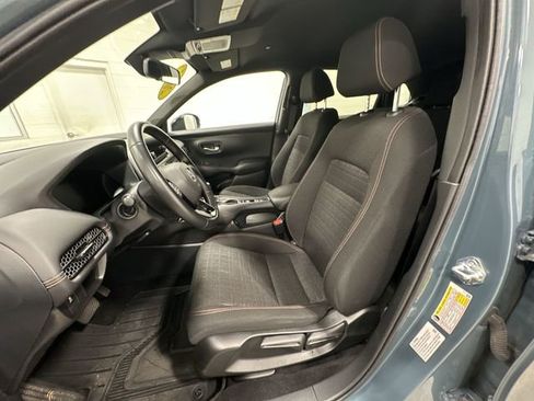 Used 2025 Honda HR-V Sport image 15