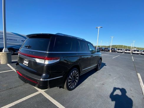 Used 2022 Lincoln Navigator Black Label AWD/4WD image 7