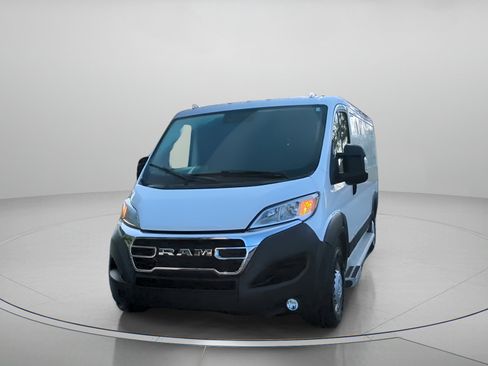 Used 2025 RAM ProMaster 2500 w/ U-Haul Equipment Group FWD image 10
