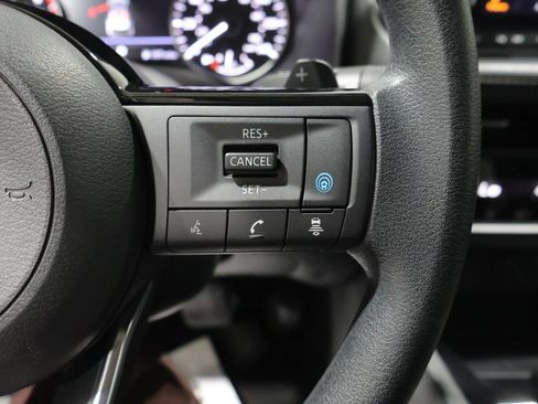 Used 2023 Nissan Rogue SV AWD/4WD image 37