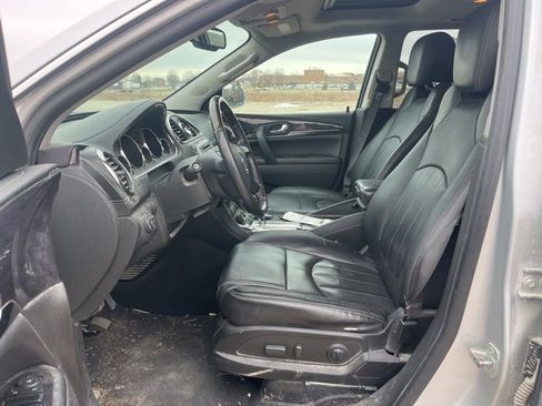Used 2017 Buick Enclave Leather image 10