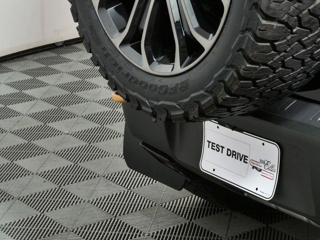 Used 2026 Land Rover Defender 110 OCTA AWD/4WD image 36