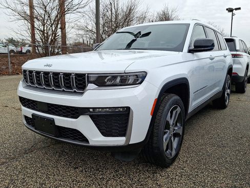 New 2026 Jeep Grand Cherokee L Limited image 1