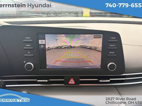 Used 2025 Hyundai Elantra Sport FWD image 11