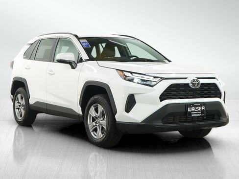 Used 2025 Toyota RAV4 XLE w/ Convenience Package AWD/4WD image 7