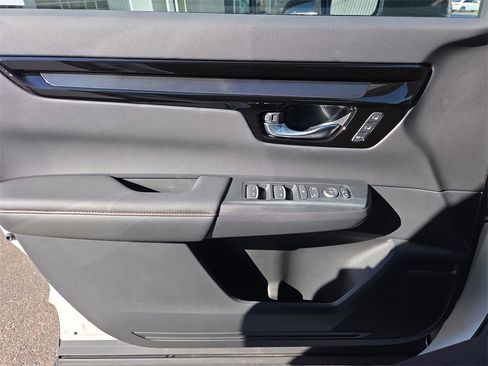 Used 2026 Honda CR-V Sport Touring image 17