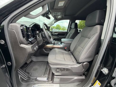 Used 2024 Chevrolet Silverado 1500 LT w/ True North Edition Plus AWD/4WD image 2
