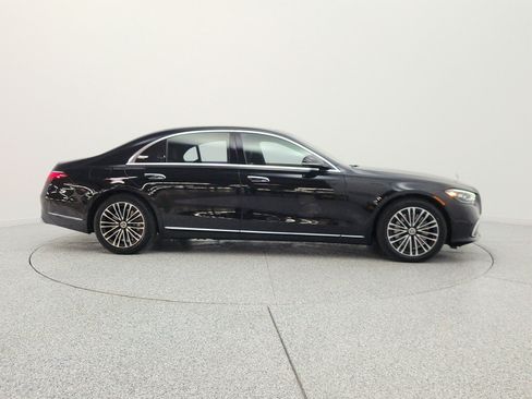 Used 2023 Mercedes-Benz S 580e 4MATIC Sedan image 4
