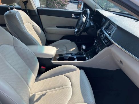 Used 2016 Kia Optima EX image 9