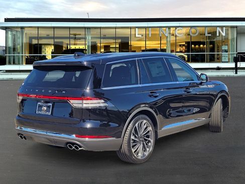 New 2026 Lincoln Aviator Reserve image 4