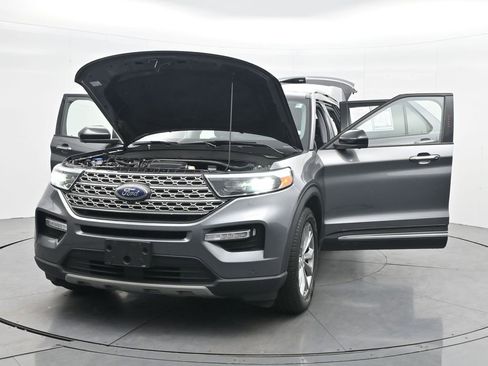 Used 2023 Ford Explorer Limited image 44